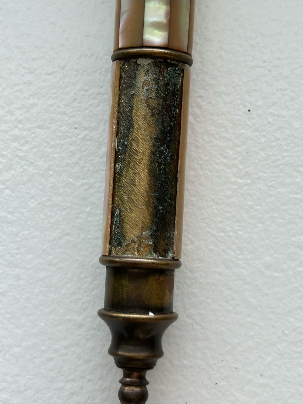 Antique Chevalier Paris Mother of Pearl Opera Glasses with Lorgnette Handle - Picture 14 of 15